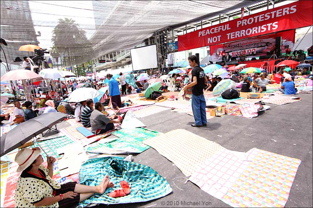 Jedi mind trick at the main protest area.  Some media people were actually buying the mantra.